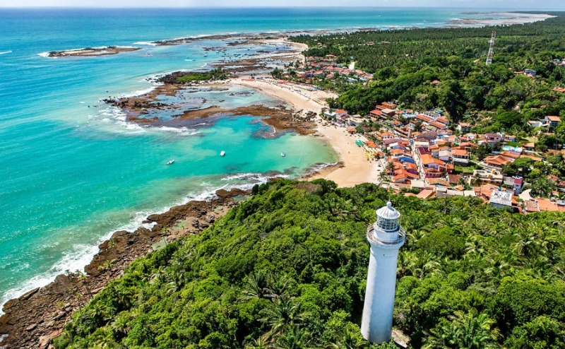 Travessia marítima da Baía de Todos os Santos em direção a Itaparica